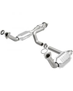 MagnaFlow Conv DF 02-06 Cadillac Escalade / 02-06 Chevy Avalanche 5.3L Dual Conv Y-Pipe Assembly 2WD buy in USA